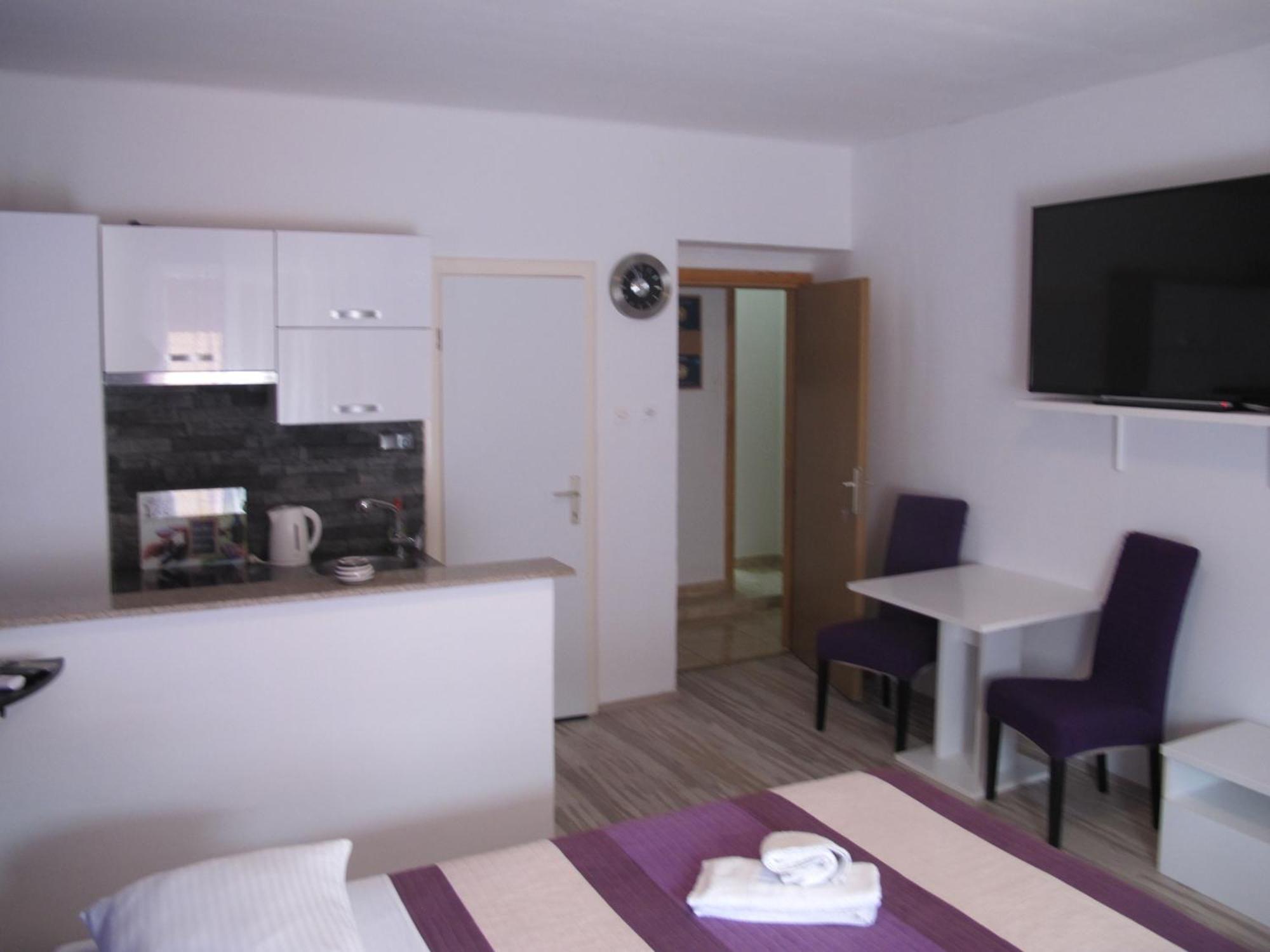 Rooms And Apartment Stambuk II Сплит Екстериор снимка